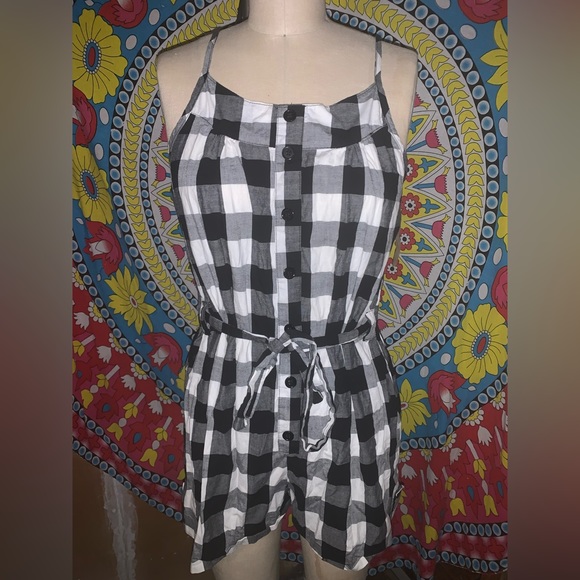 buffalo plaid black white checker romper jumpsuit size Small - Picture 1 of 3
